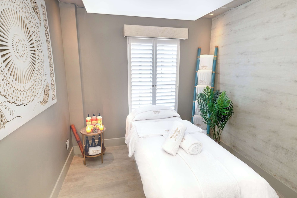 Southern Sun The Cullinan — Hotel rooms in Cape Town, Western Cape