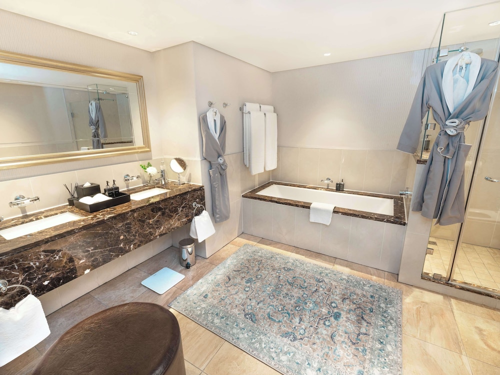 Southern Sun The Cullinan — Hotel rooms in Cape Town, Western Cape