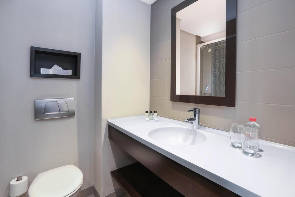 Southern Sun Newlands — Hotel rooms in Cape Town, Western Cape