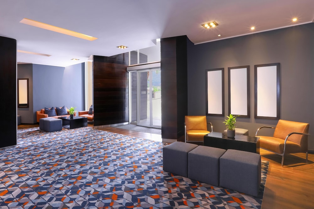 Southern Sun Newlands — Hotel building in Cape Town, Western Cape