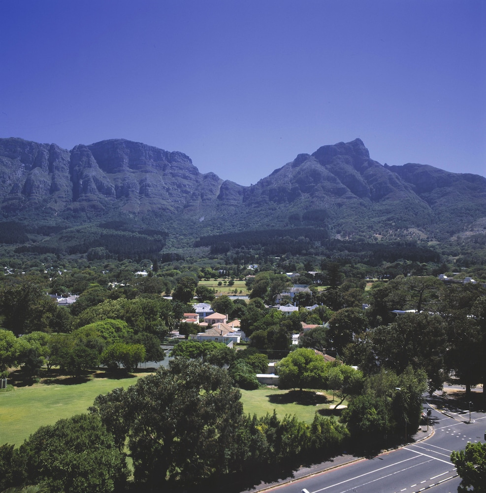 Southern Sun Newlands — Attractions in the area in Cape Town, Western Cape