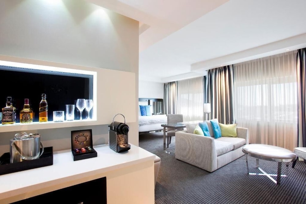 Southern Sun Cape Town Waterfront — Hotel rooms in Cape Town, Western Cape