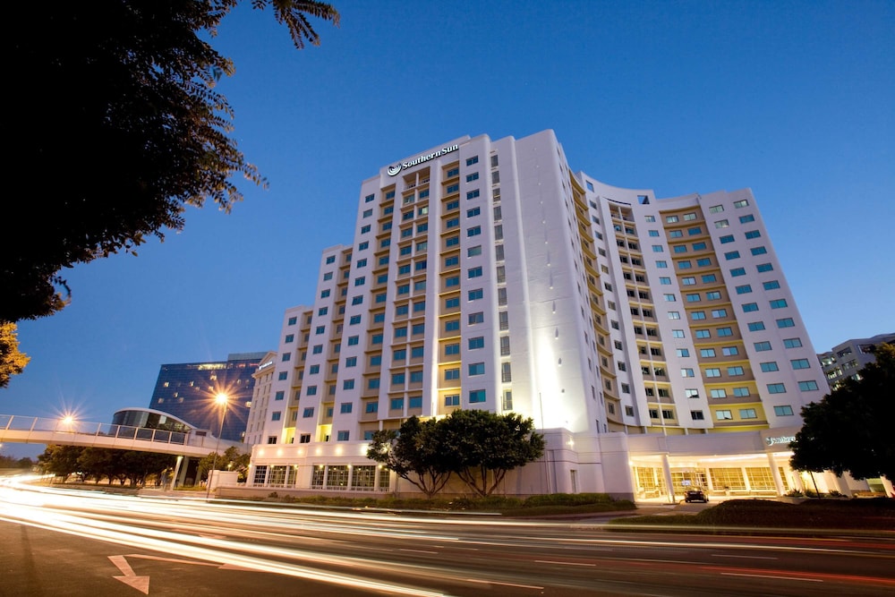 Southern Sun Cape Town Waterfront — Hotel building in Cape Town, Western Cape