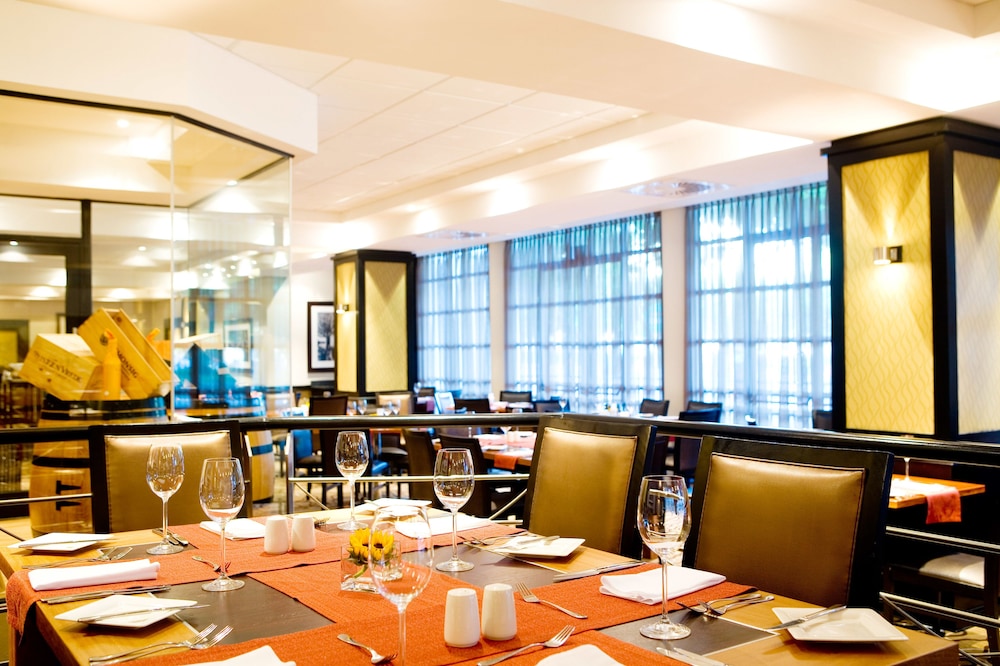 Southern Sun Cape Town Waterfront — Restaurant & bars in Cape Town, Western Cape