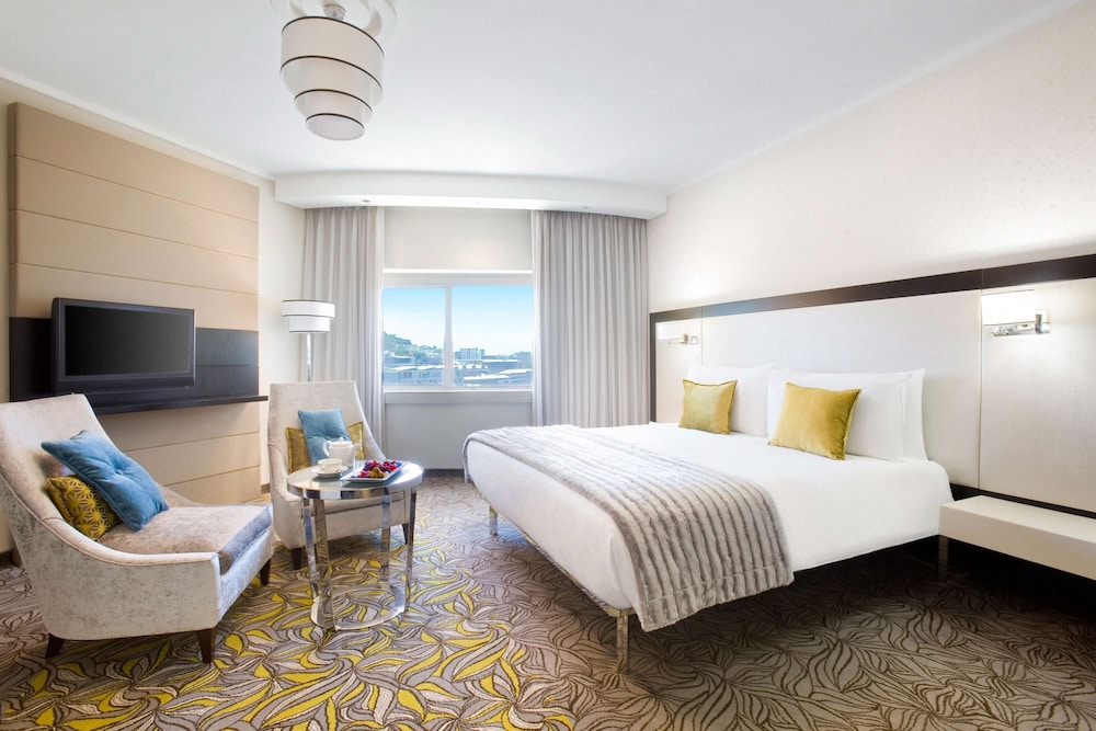 Southern Sun Cape Town Waterfront — Hotel rooms in Cape Town, Western Cape