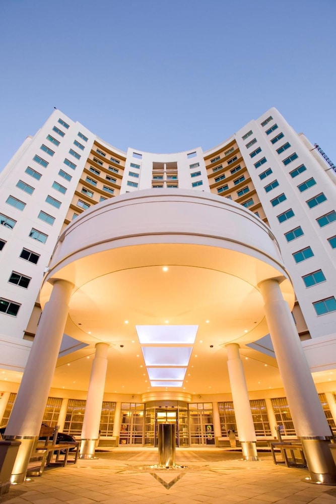 Southern Sun Cape Town Waterfront — Hotel building in Cape Town, Western Cape