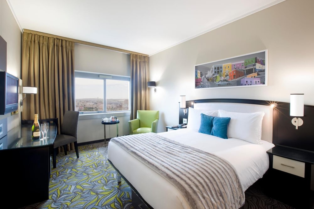 Southern Sun Cape Town Waterfront — Hotel rooms in Cape Town, Western Cape