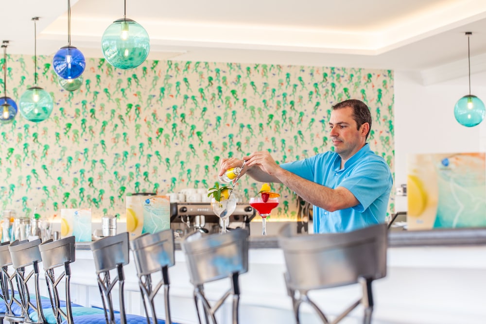 Grupotel Maritimo — Restaurant & bars in Alcudia, Balearic Islands