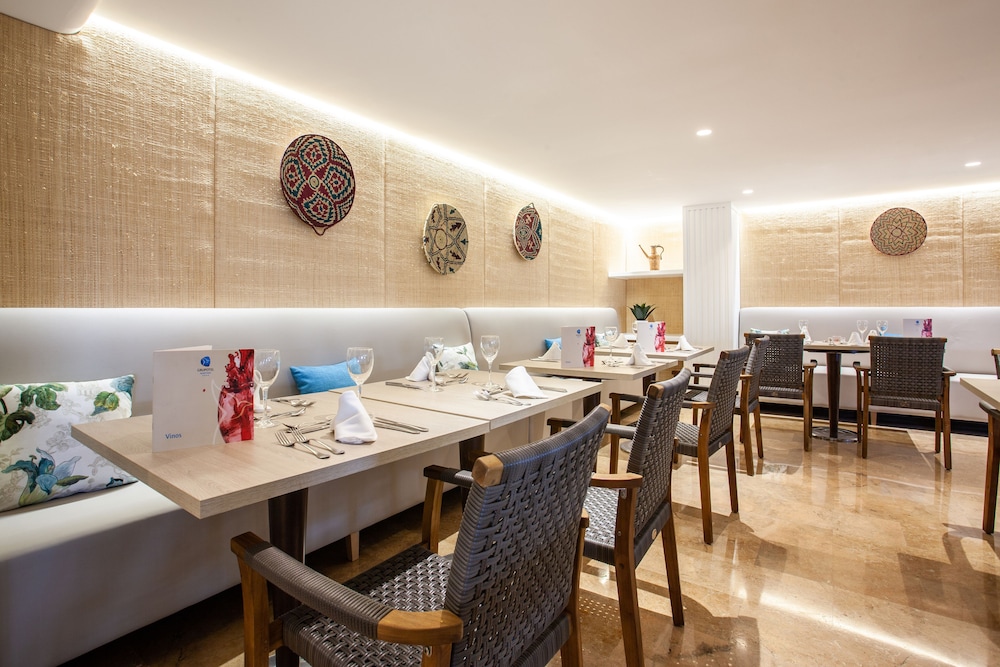 Grupotel Maritimo — Restaurant & bars in Alcudia, Balearic Islands
