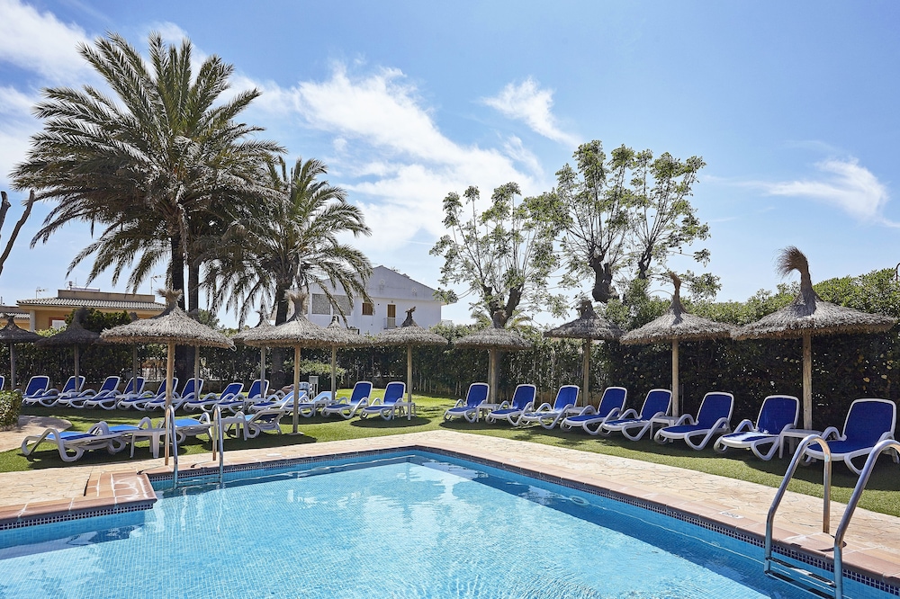 Grupotel Maritimo — Swimming pool in Alcudia, Balearic Islands