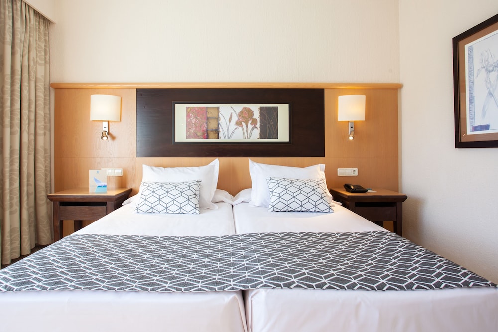 Grupotel Nilo & Spa — Hotel rooms in Peguera, Balearic Islands