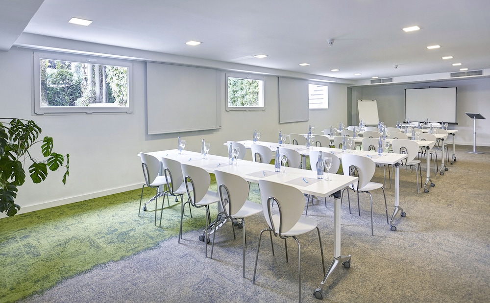 Grupotel Nilo & Spa — Hotel building in Peguera, Balearic Islands