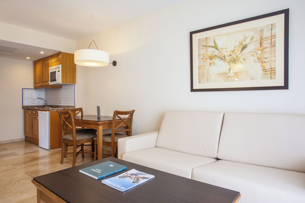 Grupotel Nilo & Spa — Hotel rooms in Peguera, Balearic Islands