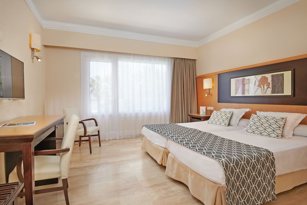 Grupotel Nilo & Spa — Hotel rooms in Peguera, Balearic Islands