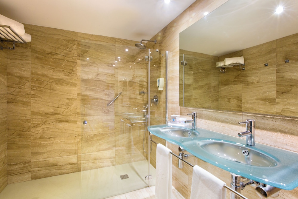 Grupotel Taurus Park — Hotel rooms in Playa de Palma, Balearic Islands