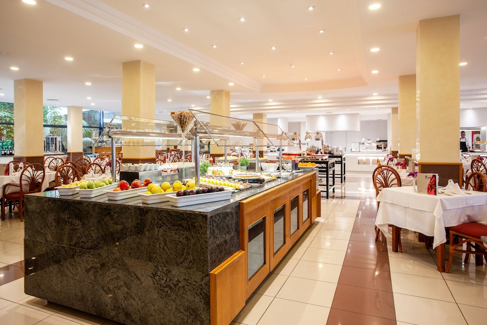 Grupotel Taurus Park — Restaurant & bars in Playa de Palma, Balearic Islands