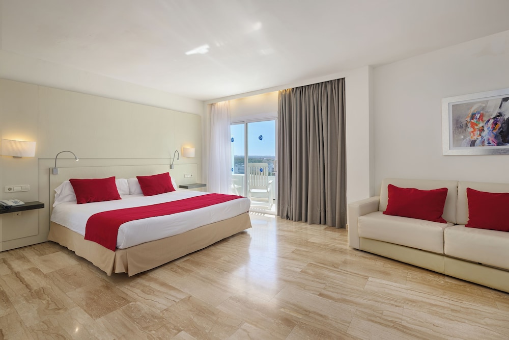 Grupotel Taurus Park — Hotel rooms in Playa de Palma, Balearic Islands