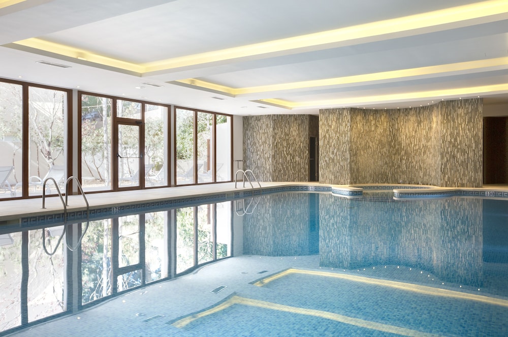 Grupotel Taurus Park — Swimming pool in Playa de Palma, Balearic Islands