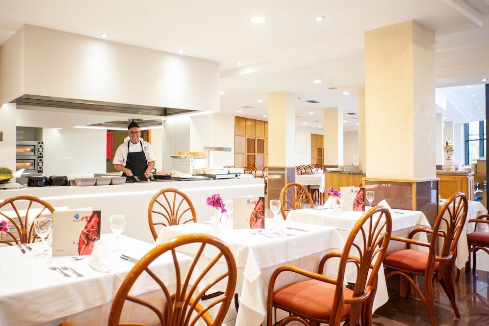 Grupotel Taurus Park — Restaurant & bars in Playa de Palma, Balearic Islands