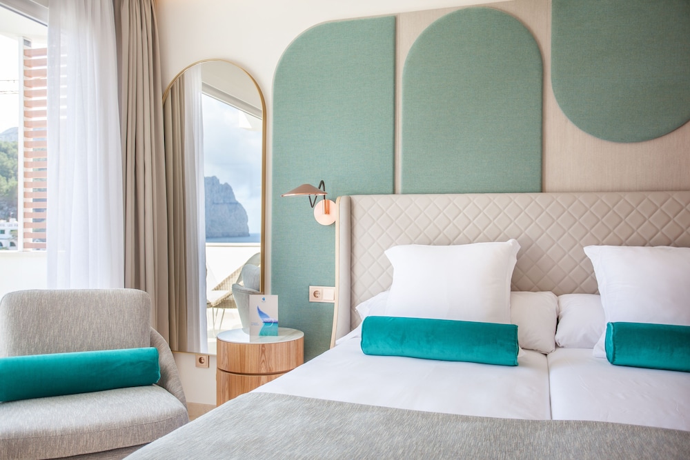 Grupotel Molins — Hotel rooms in Puerto Pollensa, Balearic Islands