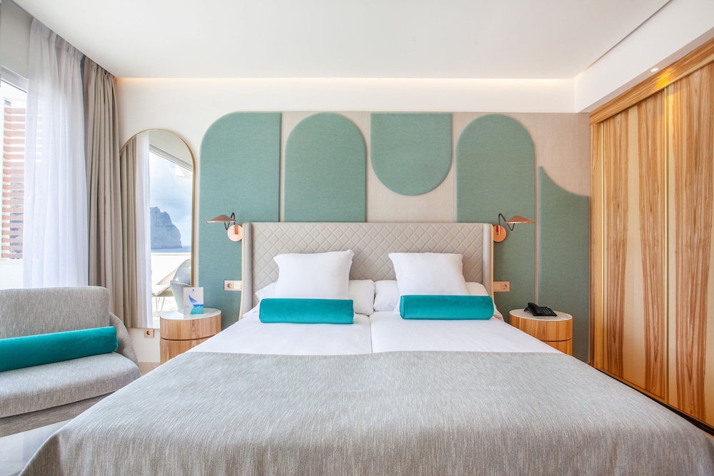 Grupotel Molins — Hotel rooms in Puerto Pollensa, Balearic Islands