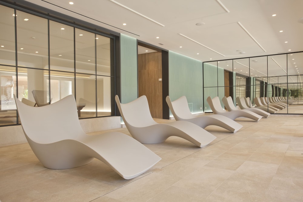 Grupotel Molins — Hotel building in Puerto Pollensa, Balearic Islands