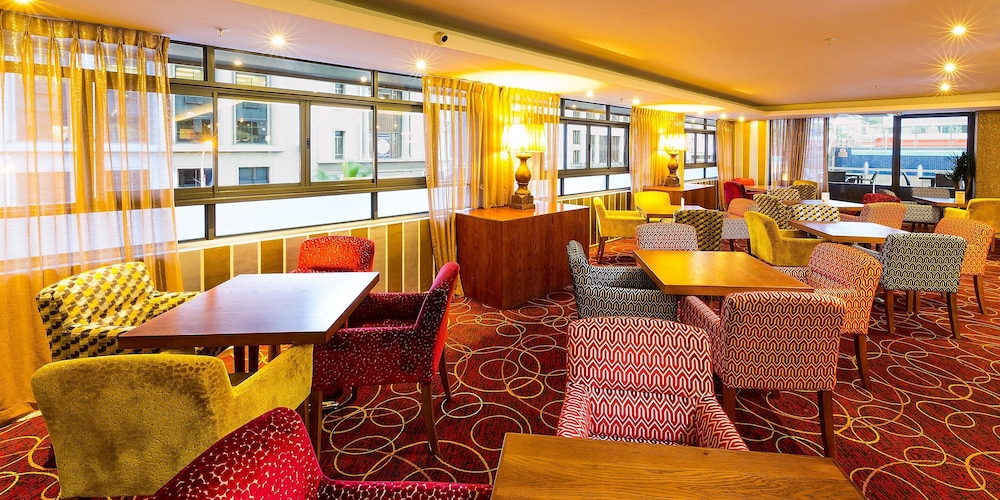 Cresta Grande Cape Town — Restaurant & bars in Cape Town, Western Cape