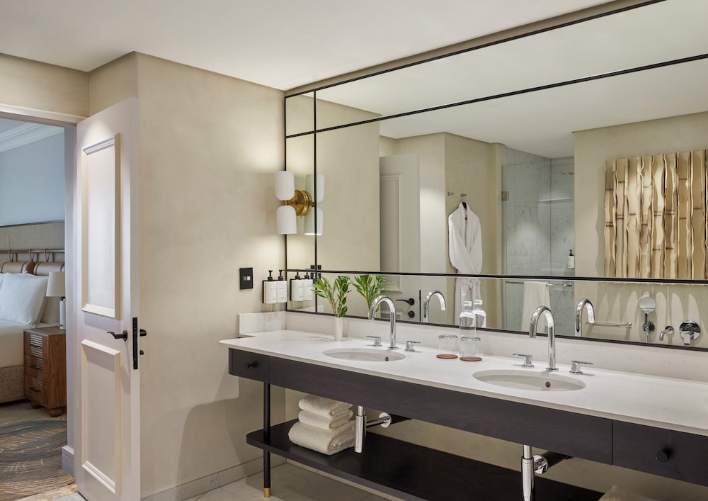 InterContinental Table Bay Cape Town by IHG — Hotel rooms in Cape Town, Western Cape