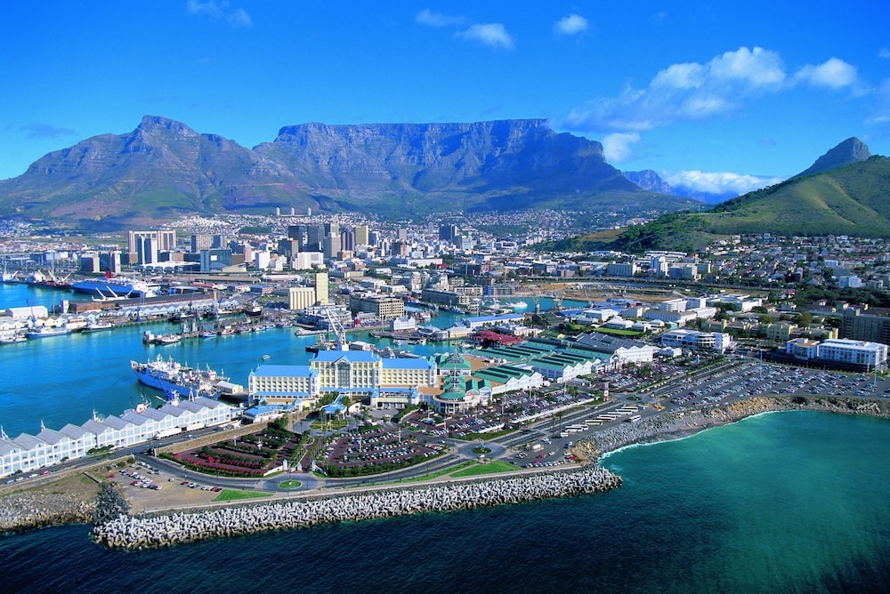 InterContinental Table Bay Cape Town by IHG — Attractions in the area in Cape Town, Western Cape