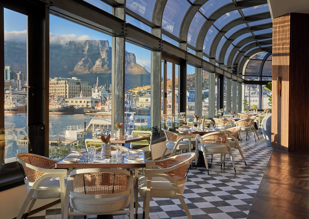 InterContinental Table Bay Cape Town by IHG — Restaurant & bars in Cape Town, Western Cape