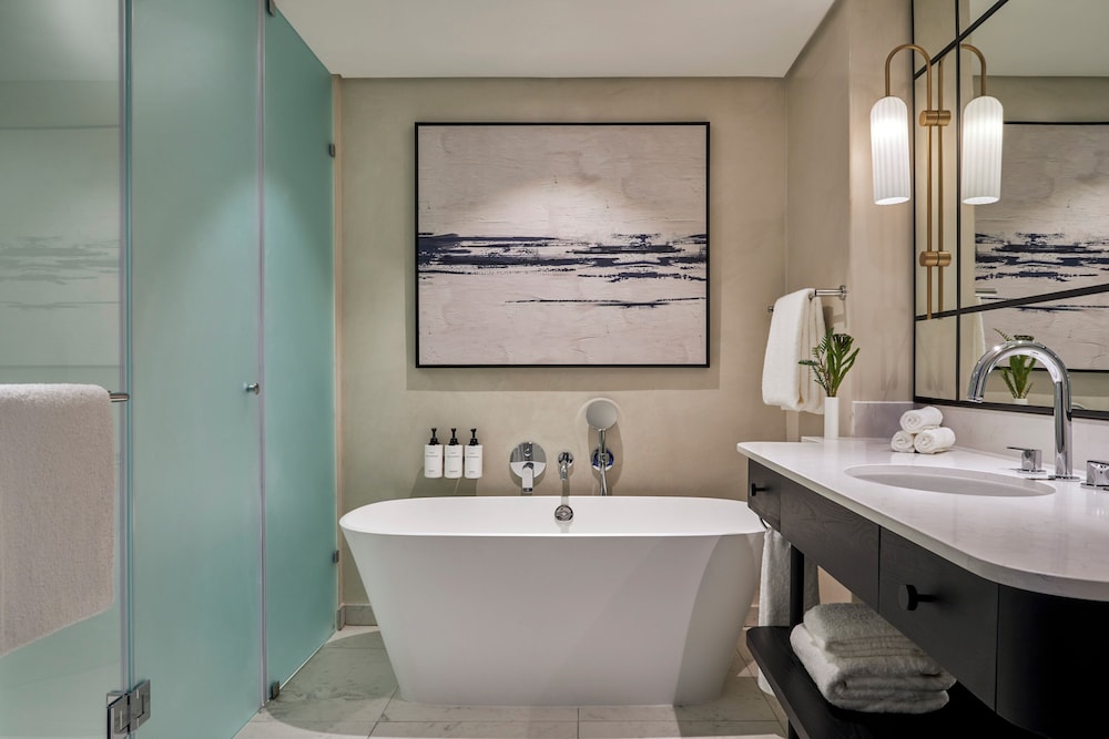 InterContinental Table Bay Cape Town by IHG — Hotel rooms in Cape Town, Western Cape