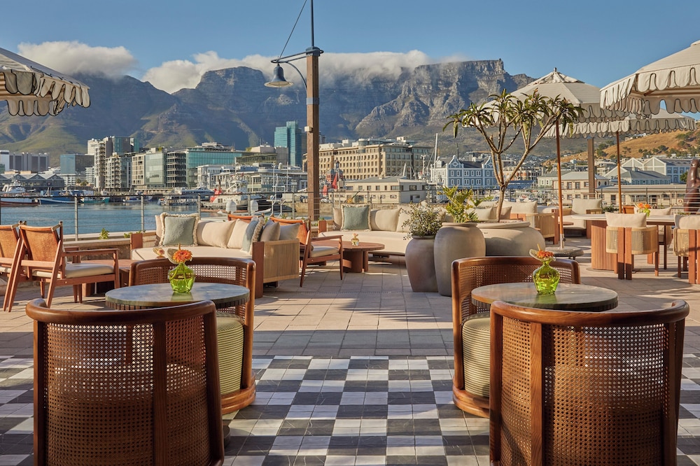 InterContinental Table Bay Cape Town by IHG — Restaurant & bars in Cape Town, Western Cape