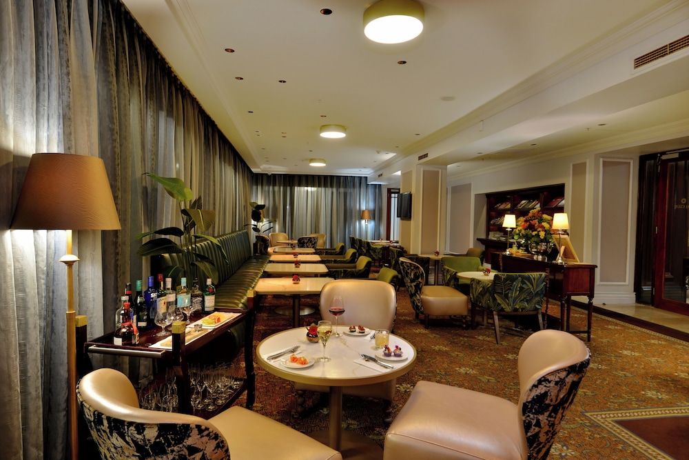 Taj Cape Town — Restaurant & bars in Cape Town, Western Cape