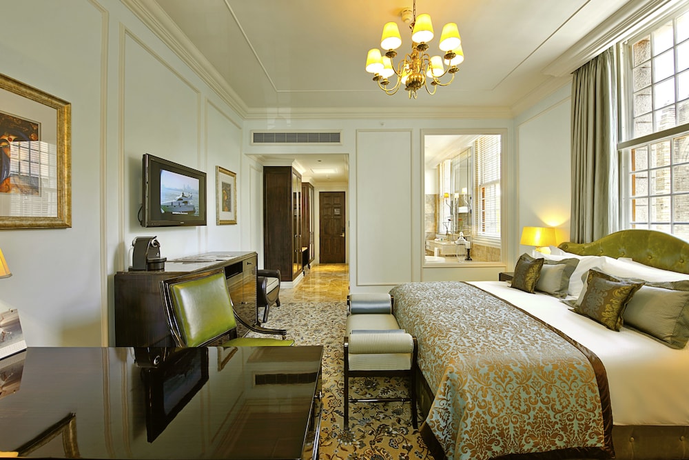 Taj Cape Town — Hotel rooms in Cape Town, Western Cape