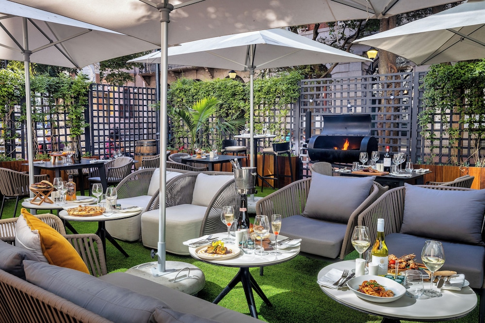 Taj Cape Town — Restaurant & bars in Cape Town, Western Cape