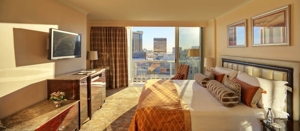 Taj Cape Town — Hotel rooms in Cape Town, Western Cape