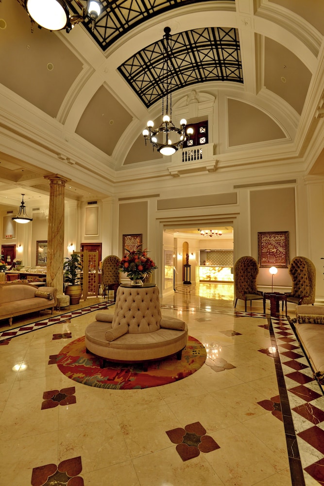 Taj Cape Town — Hotel building in Cape Town, Western Cape