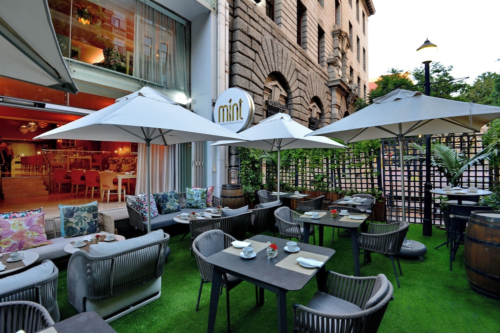 Taj Cape Town — Restaurant & bars in Cape Town, Western Cape