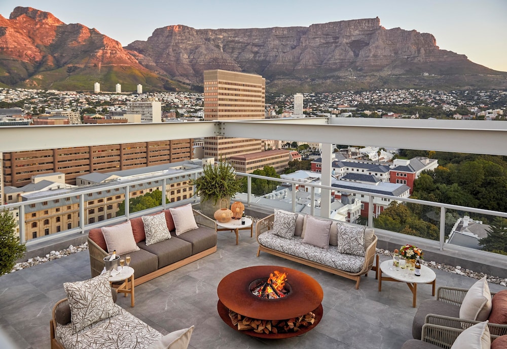 Taj Cape Town — Restaurant & bars in Cape Town, Western Cape