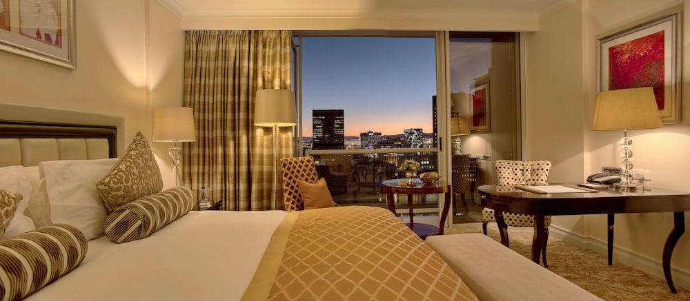 Taj Cape Town — Hotel rooms in Cape Town, Western Cape