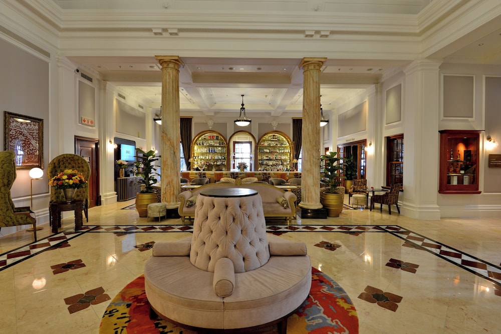 Taj Cape Town — Hotel building in Cape Town, Western Cape