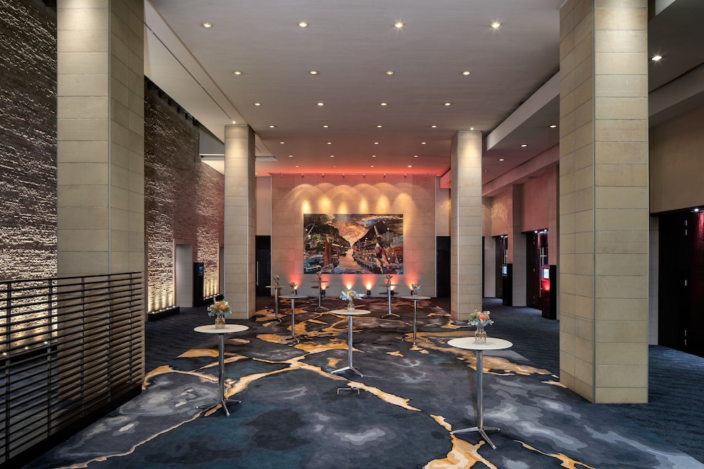The Westin Cape Town — Restaurant & bars in Cape Town, Western Cape