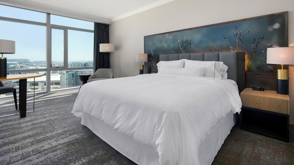 The Westin Cape Town — Hotel rooms in Cape Town, Western Cape