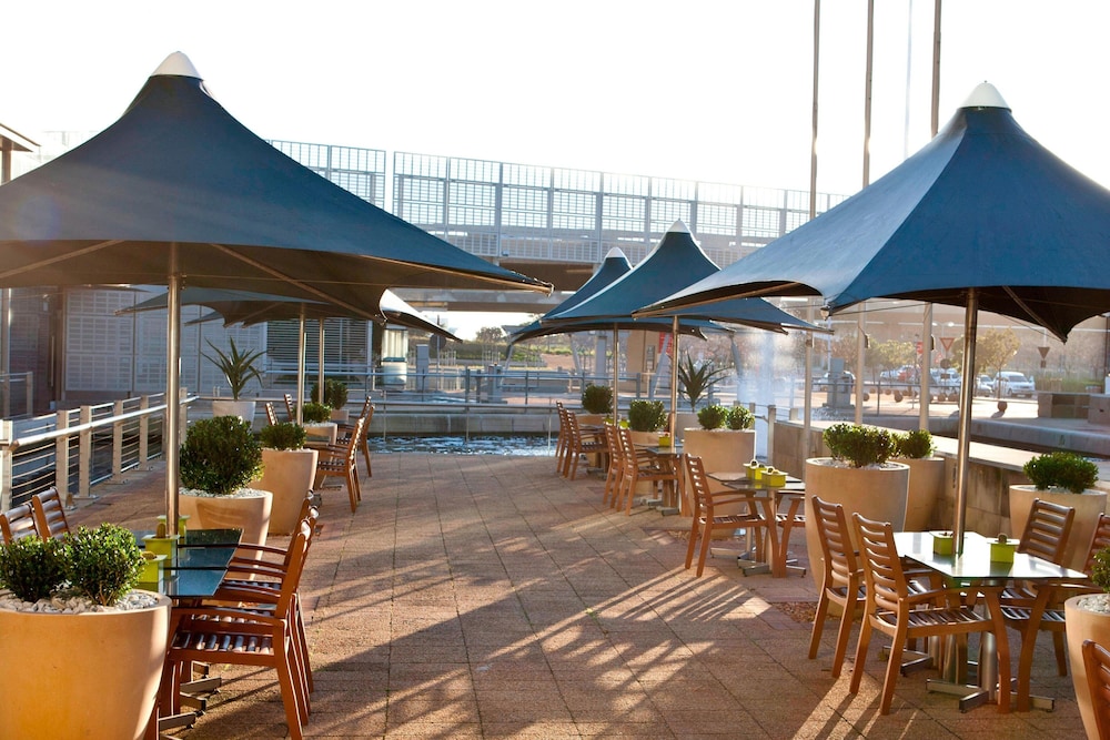The Westin Cape Town — Restaurant & bars in Cape Town, Western Cape