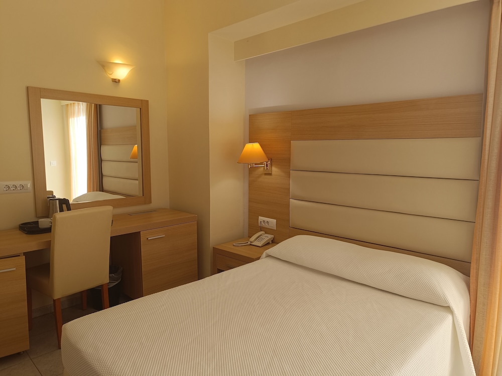 Belair Beach Hotel — Hotel rooms in Rhodes Town, South Aegean