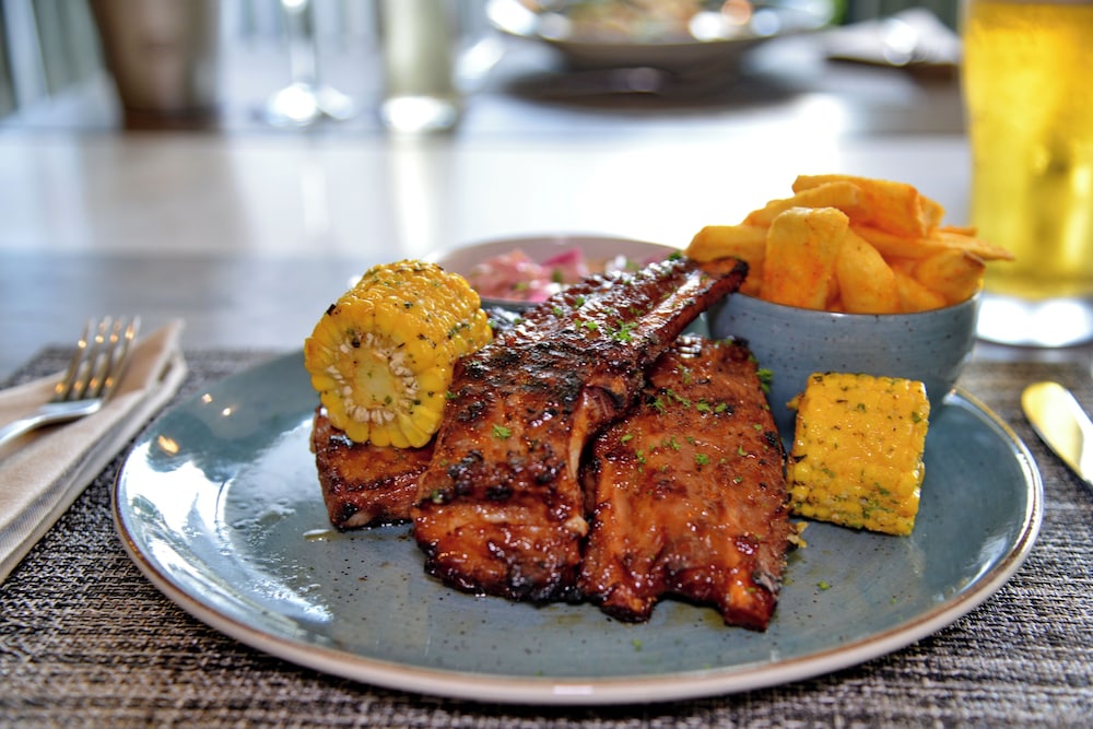 Town Lodge Bellville — Restaurant & bars in Cape Town, Western Cape
