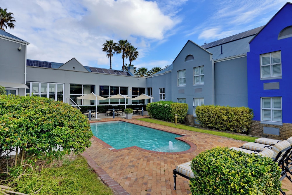 Town Lodge Bellville — Main photo in Cape Town, Western Cape