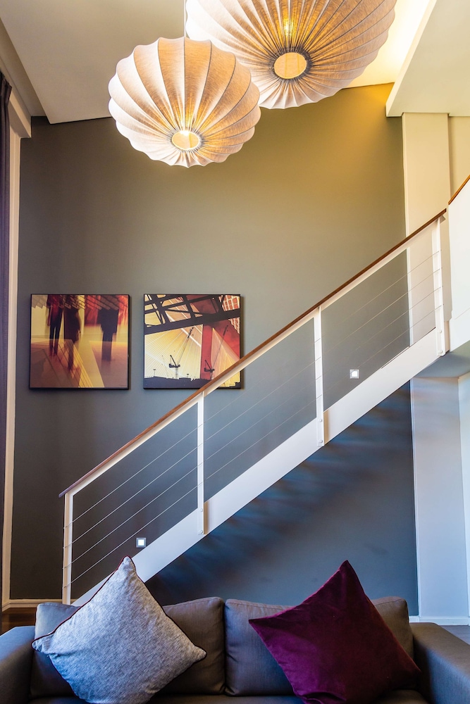 DoubleTree by Hilton Cape Town - Upper Eastside — Hotel building in Cape Town, Western Cape