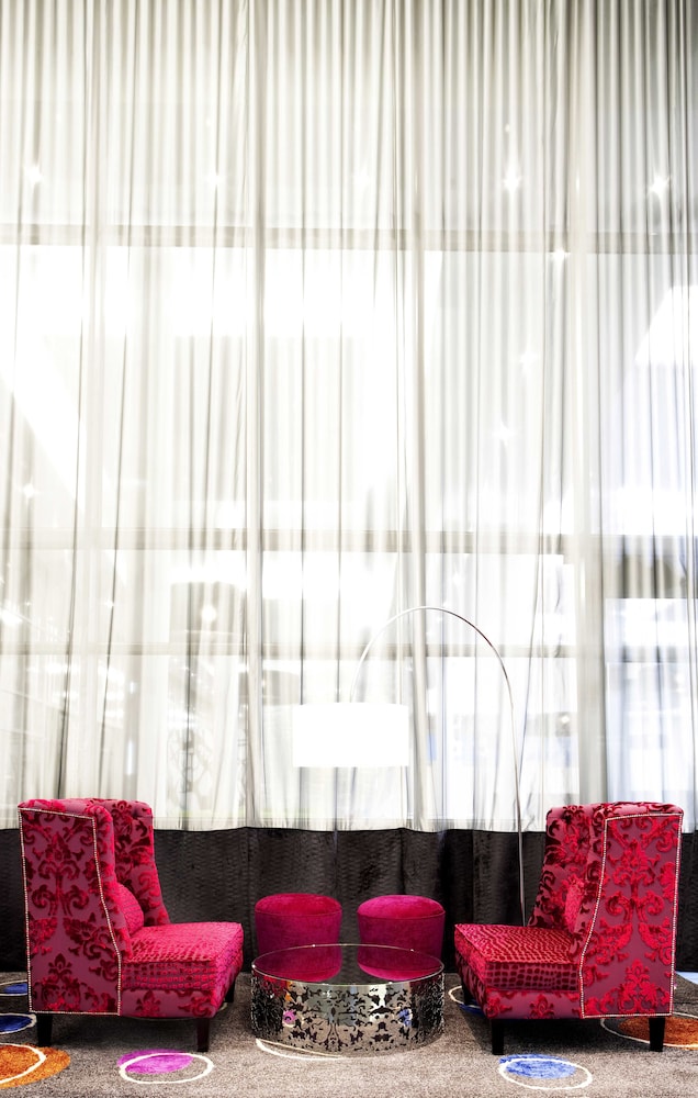 DoubleTree by Hilton Cape Town - Upper Eastside — Hotel rooms in Cape Town, Western Cape