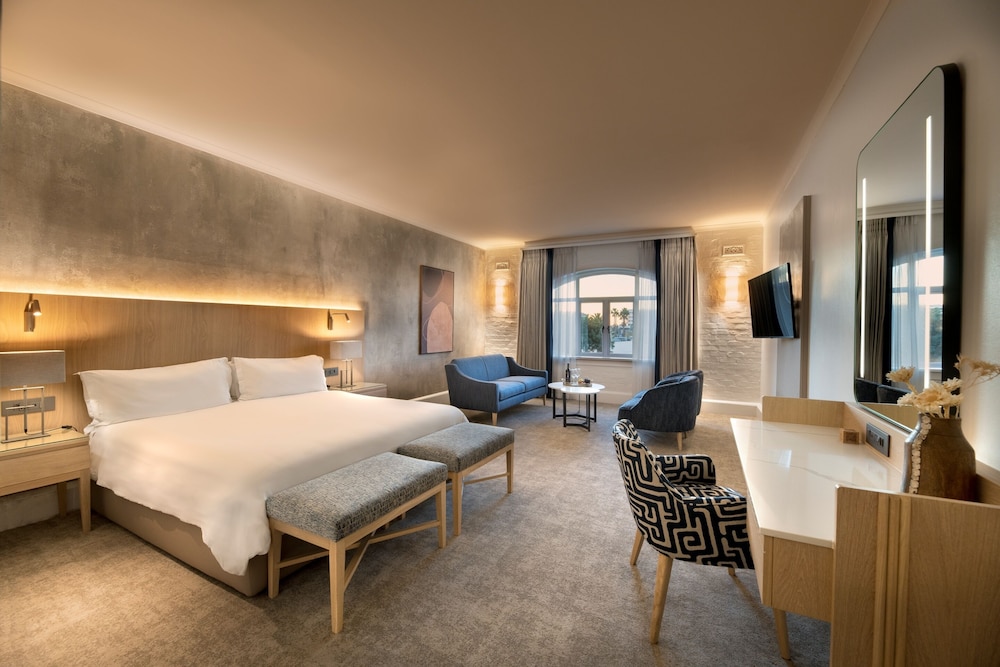 Victoria and Alfred Hotel by NEWMARK — Hotel rooms in Cape Town, Western Cape
